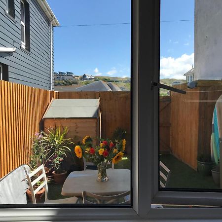 Apartamento Flat Rocks, With Parking, 100M From Beach Perranporth Exterior foto